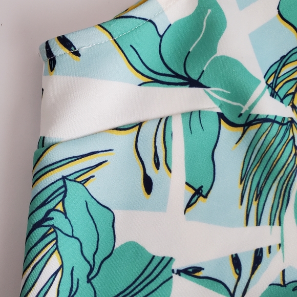 Zara Trafaluc Tropical Leaf Print Peplum Top, M - Picture 7 of 8